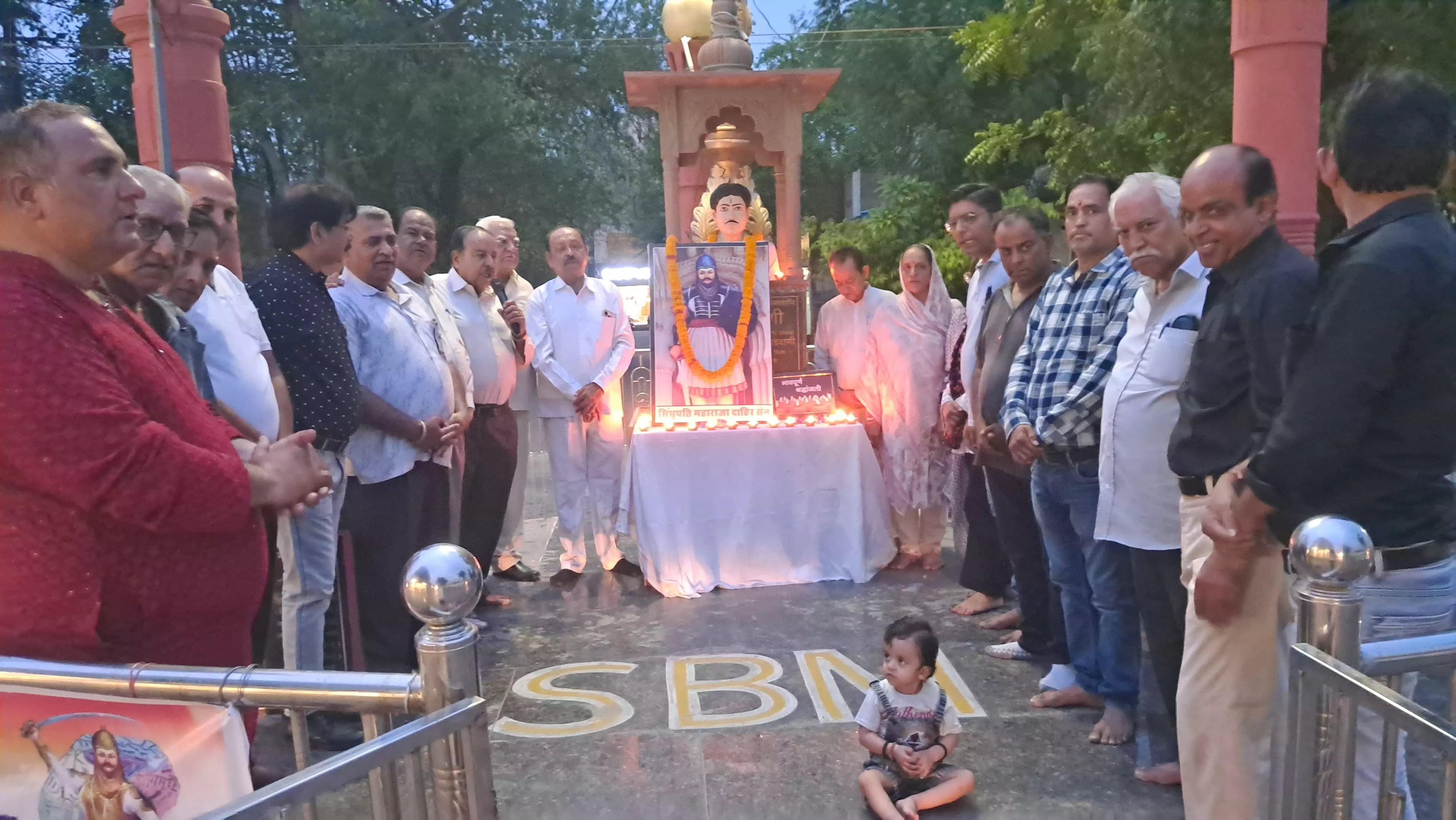 महाराजा दाहिरसेन के बलिदान दिवस की पूर्व संध्या पर दीपदान