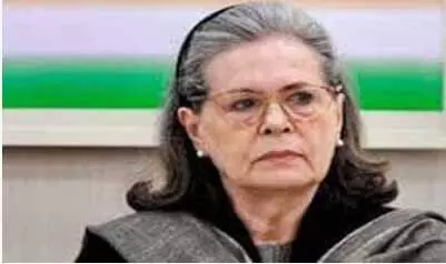 सोनिया गांधी की हालत अस्पताल में स्थिर सोनिया गांधी की हालत अस्पताल में स्थिर