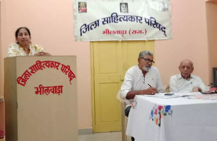 तिरंगे तू लहराता चल, दुश्मन की छाती दहलाता चल’ तिरंगे तू लहराता चल, दुश्मन की छाती दहलाता चल’
