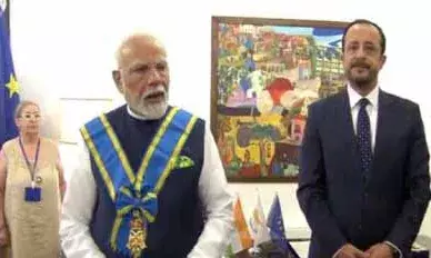 मोदी को मिला साइप्रस का सर्वोच्च नागरिक अलंकरण