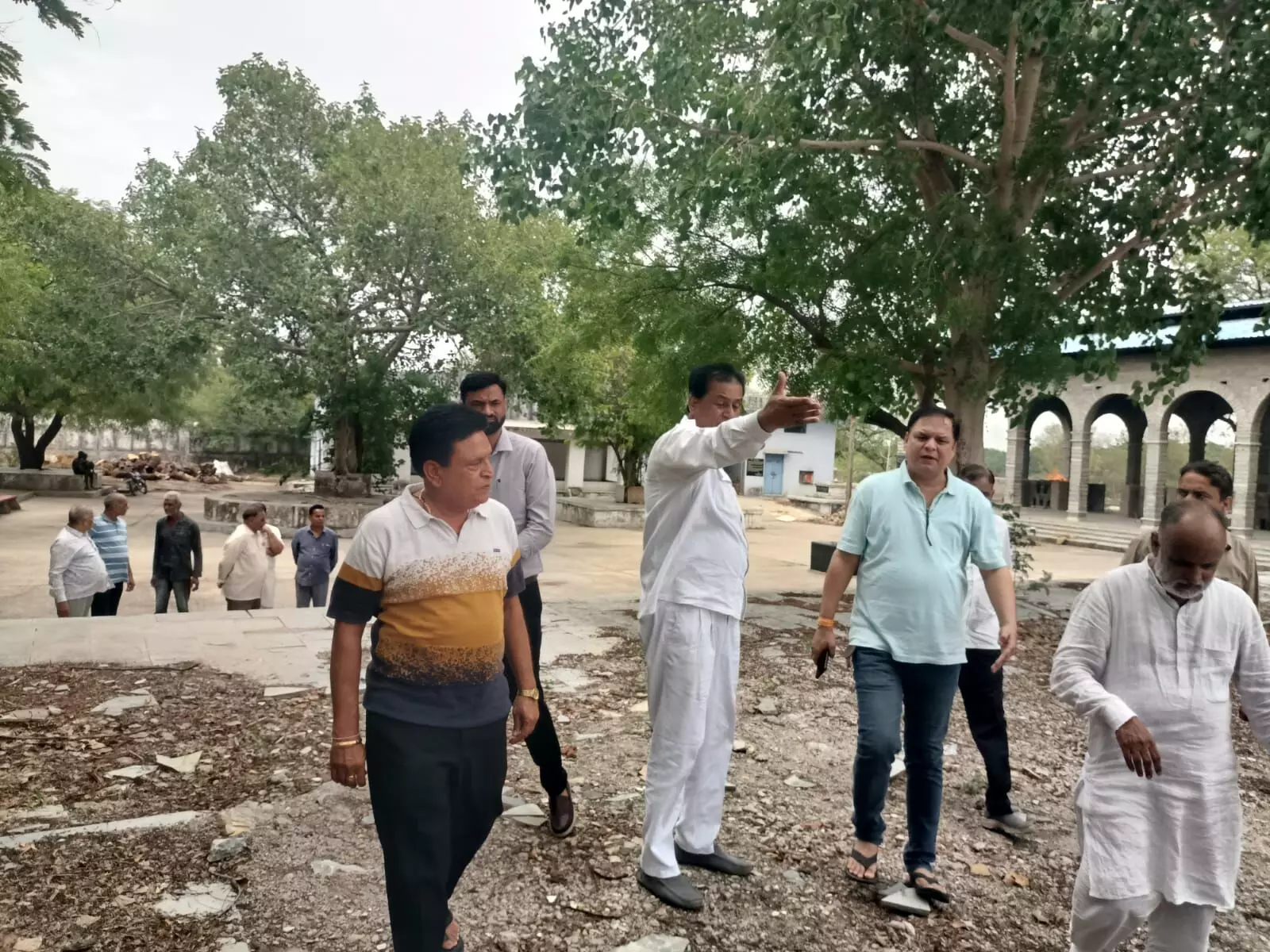 विधायक कृपलानी ने किया मोक्ष धाम का निरीक्षण