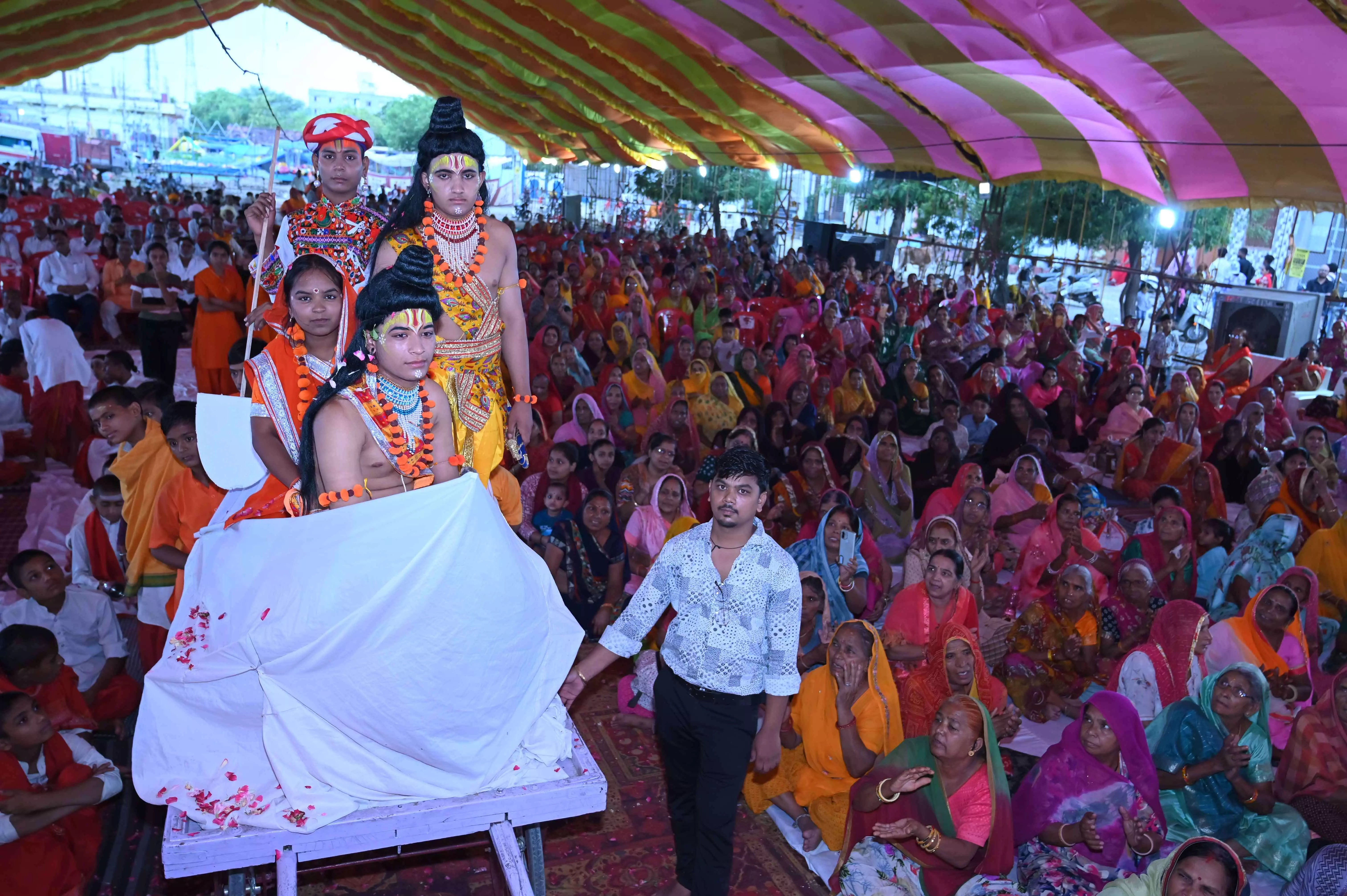 प्रभु श्रीराम ने केवट को राम राज्य का प्रथम नागरिक बनाकर आदर्श स्थापित किया – दीदी मंदाकिनी
