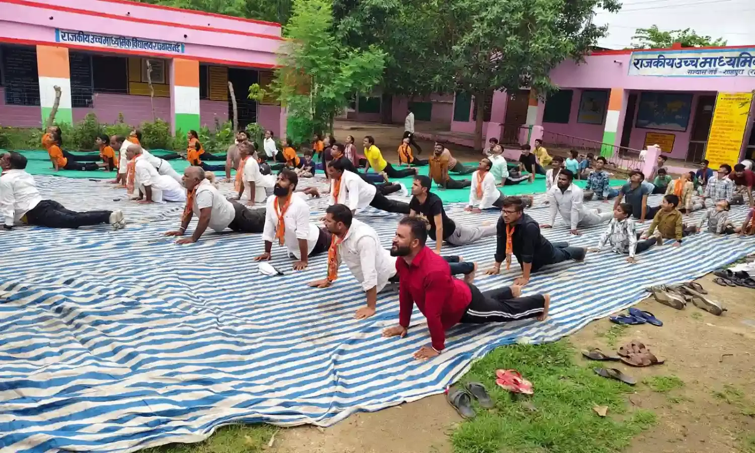 फुलियां मण्डल स्तरीय योग शिविर नई राज्यास पंचायत में सम्पन