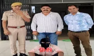 4 साल से फरार लूट के आरोपित कालाराम को पुलिस ने सूरत से दबोचा