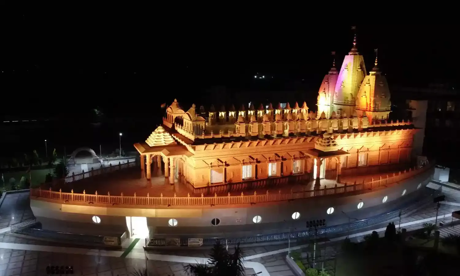 स्वस्ति धाम में हुई 1 करोड़ रु. से अधिक के जेवरातों की चोरी मामले मे,दोनों आरोपियों को मिली जमानत