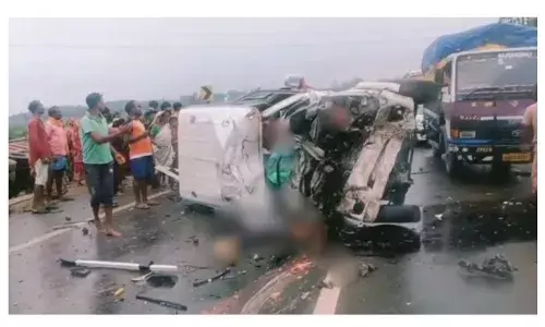 पुरुलिया मे ट्रेलर- बोलेरो की भिड़ंत में 9 बारातियों  की मौत