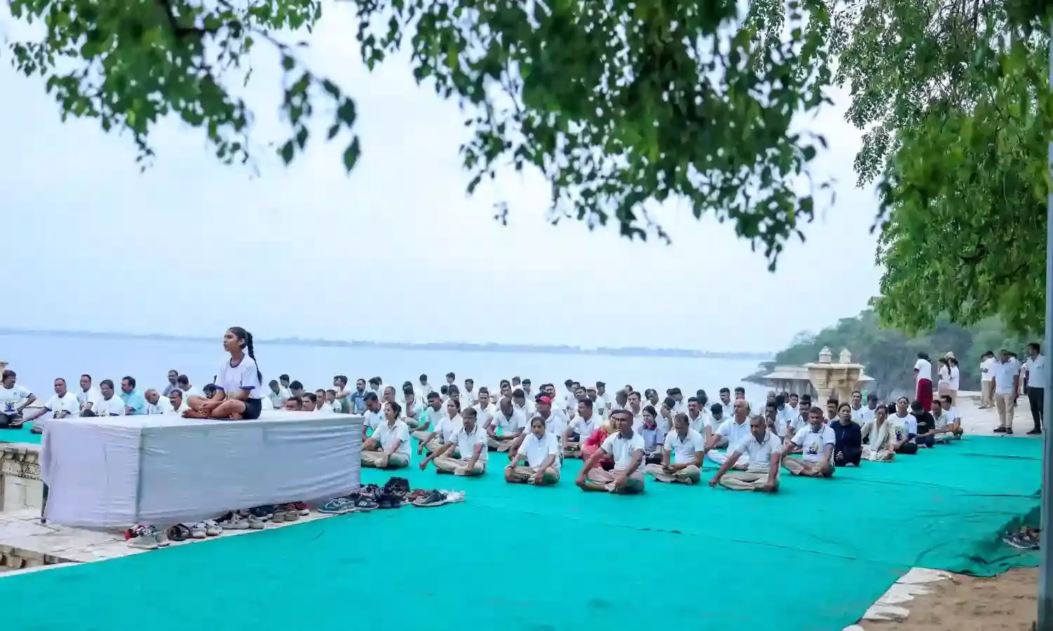 अंतर्राष्ट्रीय योग दिवस: ऐतिहासिक स्थलों पर हुआ योगाभ्यास