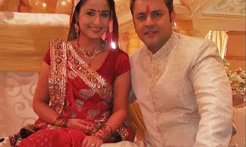 शादी के 16 साल बाद टूट गई ये रिश्ता क्या कहलाता है की फेमस जोड़ी शादी के 16 साल बाद टूट गई ये रिश्ता क्या कहलाता है की फेमस जोड़ी