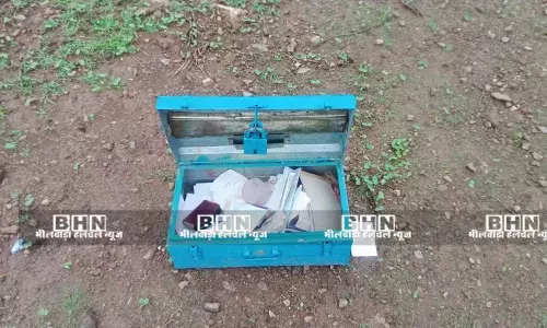 सर्राफा शॉप में दिखाये हाथ, नकदी व सोने-चांदी के जेवरात सहित लाखों का माल समेटा