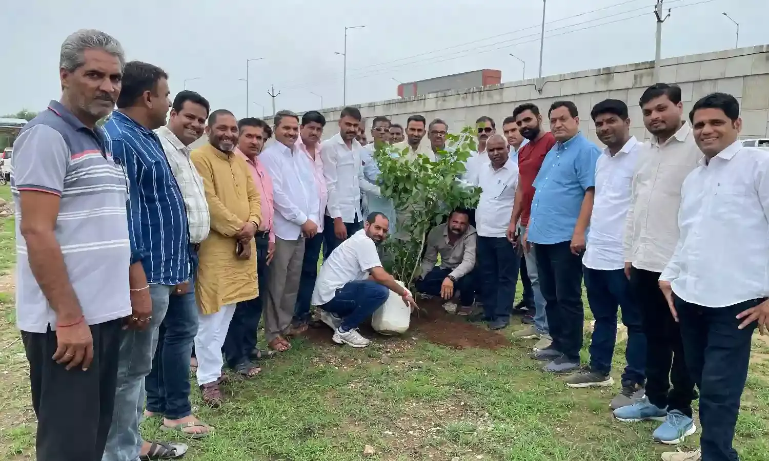 श्यामा प्रसाद मुखर्जी पुण्यतिथि पर भादसोड़ा मंडल की बैठक एवं वृक्षारोपण कार्यक्रम आयोजित