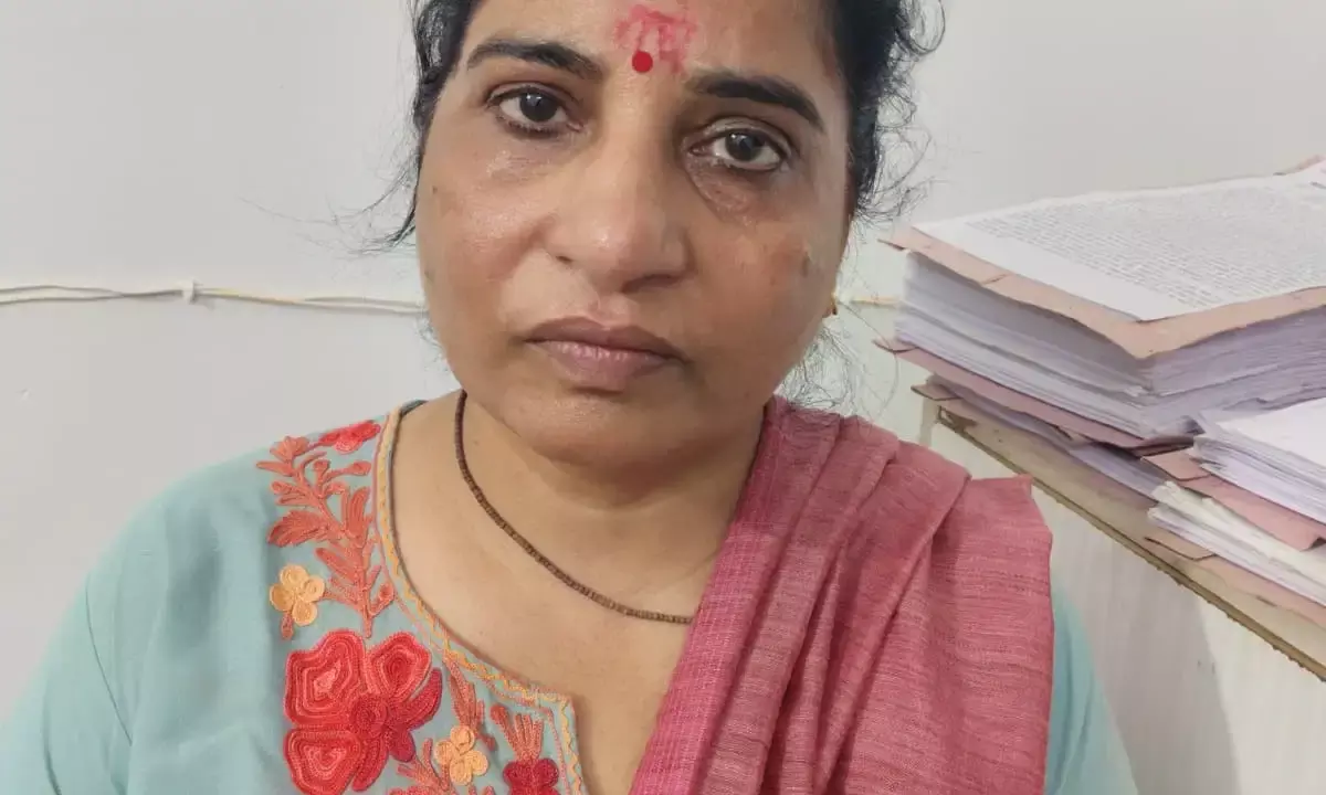 दूसरा आरोपी हाईकोर्ट के आदेश के बावजूद अभी तक जांच अधिकारी के सामने नहीं हुआ पेश