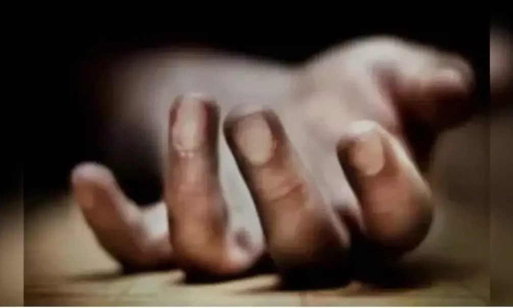 अब जहाजपुर में  सूदखोरो की यातना से तंग व्यक्ति ने की आत्महत्या,  8 लोगों के खिलाफ पत्नी ने लिखाई रिपोर्ट