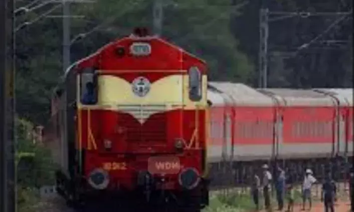 रेलवे 1 जुलाई से बढ़ाने जा रहा है भाड़ा ! यात्रियों को लगेगा झटका