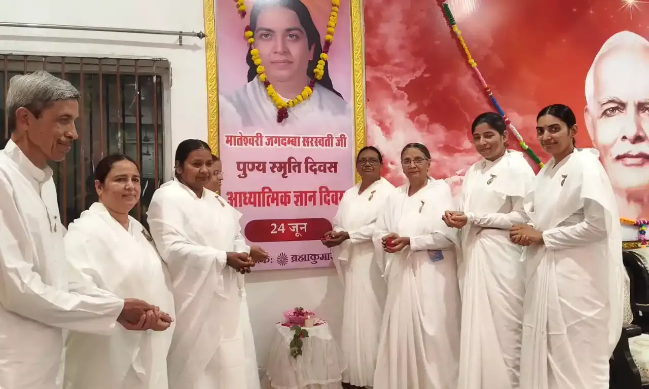 मातेश्वरी जगदंबा सरस्वती की साठवीं पुण्यतिथि मनाई