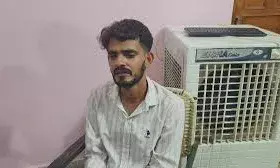 ग्राम विकास अधिकारी 5 हजार रुपये की रिश्वत लेते रंगे हाथों गिरफ्तार,