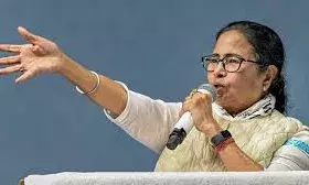 ममता ने राजस्थान में बंगाल के श्रमिकों की हिरासत को लेकर भाजपा पर निशाना साधा