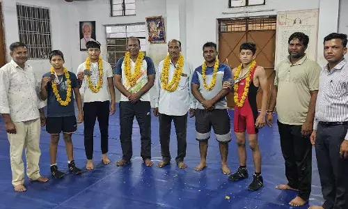 शिव व्यायाम शाला पुर के पहलवानों ने राष्ट्रीय कुश्ती में जीते तीन पदक