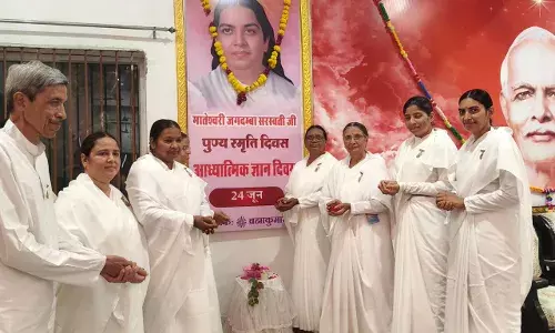 मातेश्वरी जगदंबा सरस्वती की साठवीं पुण्यतिथि मनाई