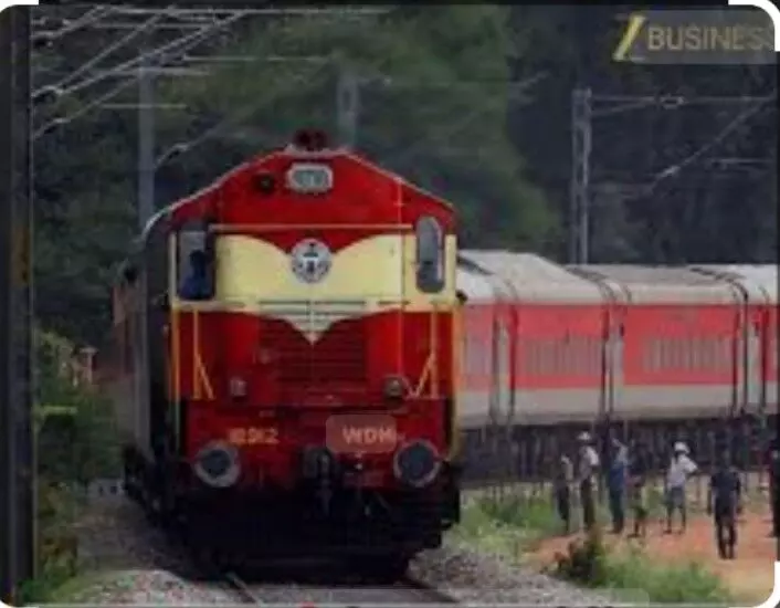 रेलवे 1 जुलाई से बढ़ाने जा रहा है भाड़ा ! यात्रियों को लगेगा झटका रेलवे 1 जुलाई से बढ़ाने जा रहा है भाड़ा ! यात्रियों को लगेगा झटका