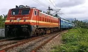 रेल यात्रियों के लिए काम की खबर:अब महंगी होगी रेल यात्रा! जुलाई से बढ़ सकता है ट्रेन का किराया रेल यात्रियों के लिए काम की खबर:अब महंगी होगी रेल यात्रा! जुलाई से बढ़ सकता है ट्रेन का किराया