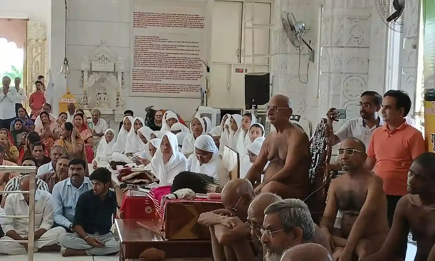 पंचम पट्टाधीश आचार्य वर्धमान महाराज का जहाजपुर आगमन, धर्मसभा में दिया साधना का संदेश