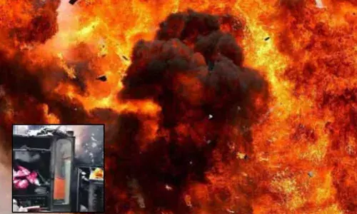 अब फटा टीवी, घर में लगी आग, सामान जलकर राख