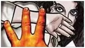 सलमान और आमिर के साथ फिल्मों में काम करने वाला विदेशी महिला से दुष्कर्म के आरोप में  चित्तौड़गढ़ से गिरफ्तार