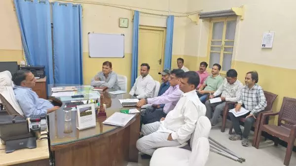 विशेष योग्यजनों की सुविधा हेतु जिला स्तरीय समिति की बैठक आयोजित