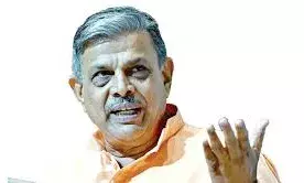 सत्ता के मद के आगे प्रेस, न्यायपालिका को नहीं झुकना चाहिए: होसबाले