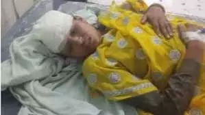 दहेज प्रताड़ना में विवाहिता को चलती गाड़ी से फेंका,गंभीर रूप से घायल अस्पताल में भर्ती