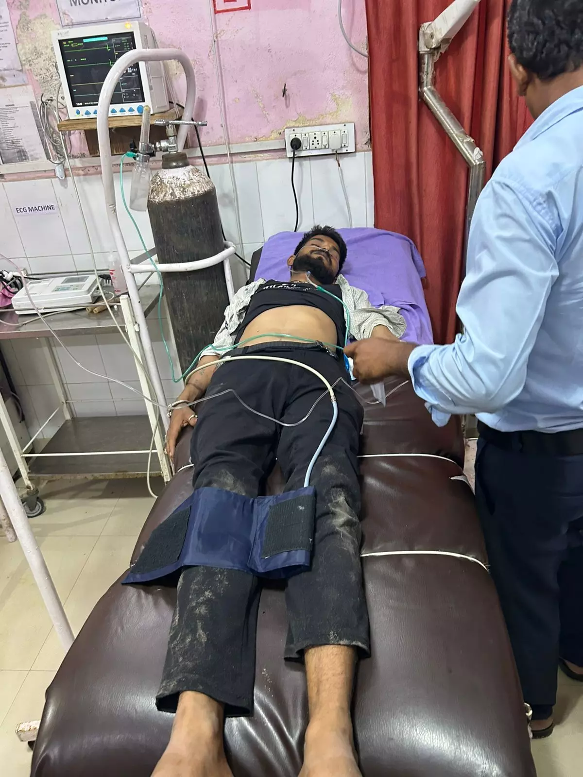 गौवंश को बचाने कुएं में उतरे गौसेवक की जान पर बनी, दर्दनाक हादसे में गोवंश की मौत