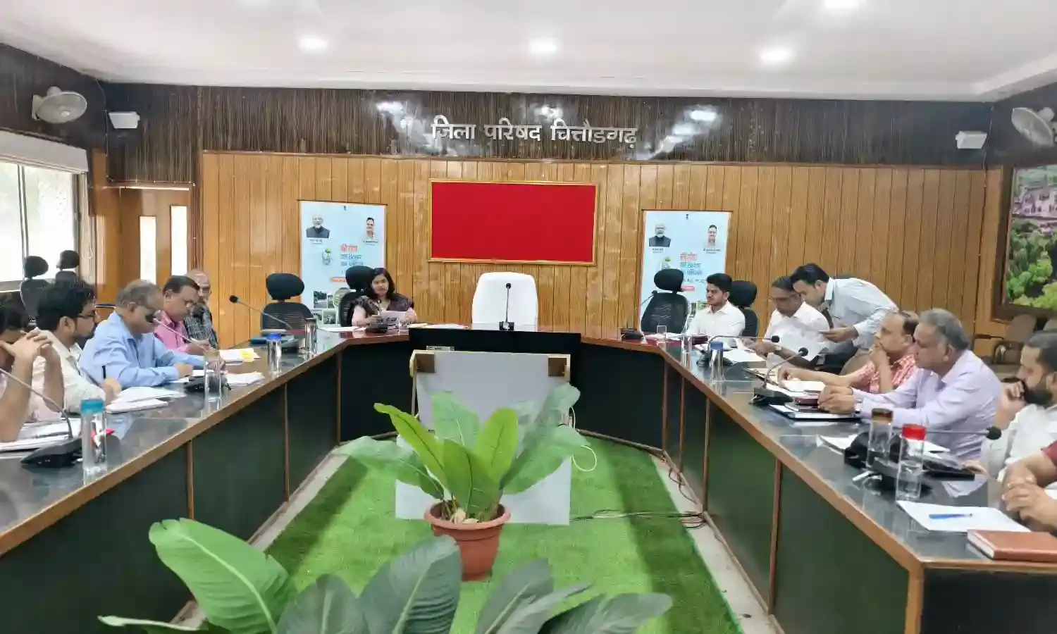 जिला सड़क सुरक्षा समिति की बैठक आयोजित, दुर्घटनाओं में कमी लाने हेतु ठोस निर्णय