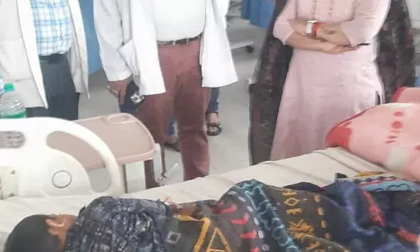 जिला कलक्टर के निर्देशानुसार जिला चिकित्सालय का औचक निरीक्षण व्यवस्थाओं में पाई गई कई कमियां, दिए गए सुधारात्मक निर्देश