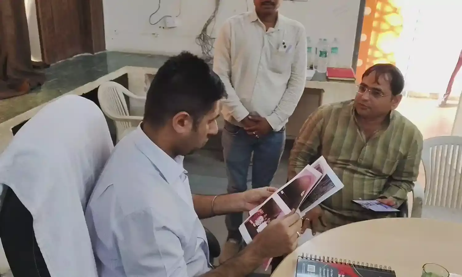 आसींद नगर पालिका पार्षद चौहान की पहल के बाद जारी किए पट्टा निरस्त करने के आदेश