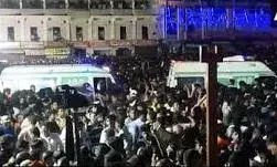 , सैकड़ों श्रद्धालु घायल, कुछ की हालत गंभीर, अस्पताल में भर्ती,कल दोबारा खींचे जाएंगे रथ; , सैकड़ों श्रद्धालु घायल, कुछ की हालत गंभीर, अस्पताल में भर्ती,कल दोबारा खींचे जाएंगे रथ;