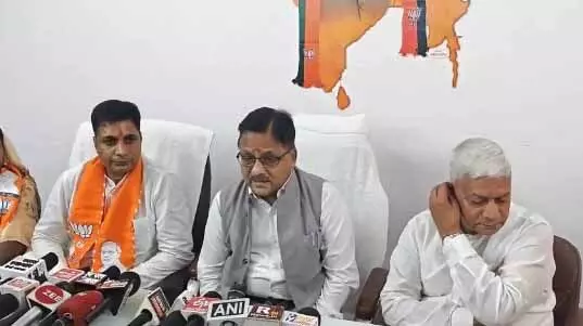 कार्यकर्ता राजनीति को लक्ष्य नही राष्ट्र नीति को लक्ष्य बनाकर चलें - डॉ. राधा मोहनदास अग्रवाल कार्यकर्ता राजनीति को लक्ष्य नही राष्ट्र नीति को लक्ष्य बनाकर चलें - डॉ. राधा मोहनदास अग्रवाल