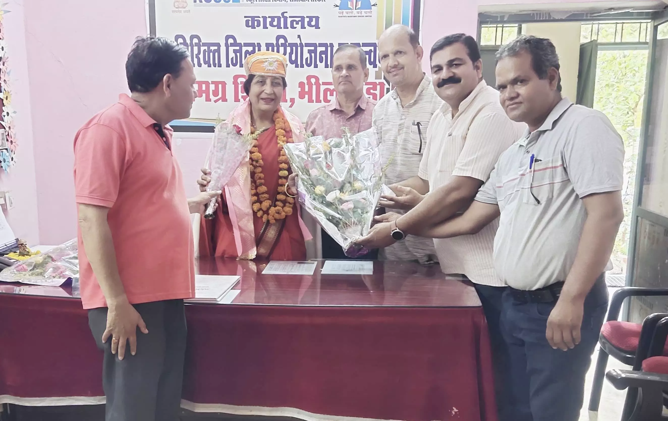 शिक्षक संघ सियाराम ने एडीपीसी शर्मा से भेंट कर की शिक्षक समस्याओं पर चर्चा शिक्षक संघ सियाराम ने एडीपीसी शर्मा से भेंट कर की शिक्षक समस्याओं पर चर्चा