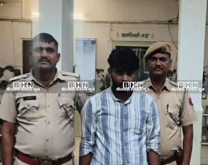 76 किलो डोडा चूरा सहित कार जप्त, तस्कर गिरफ्तार 76 किलो डोडा चूरा सहित कार जप्त, तस्कर गिरफ्तार