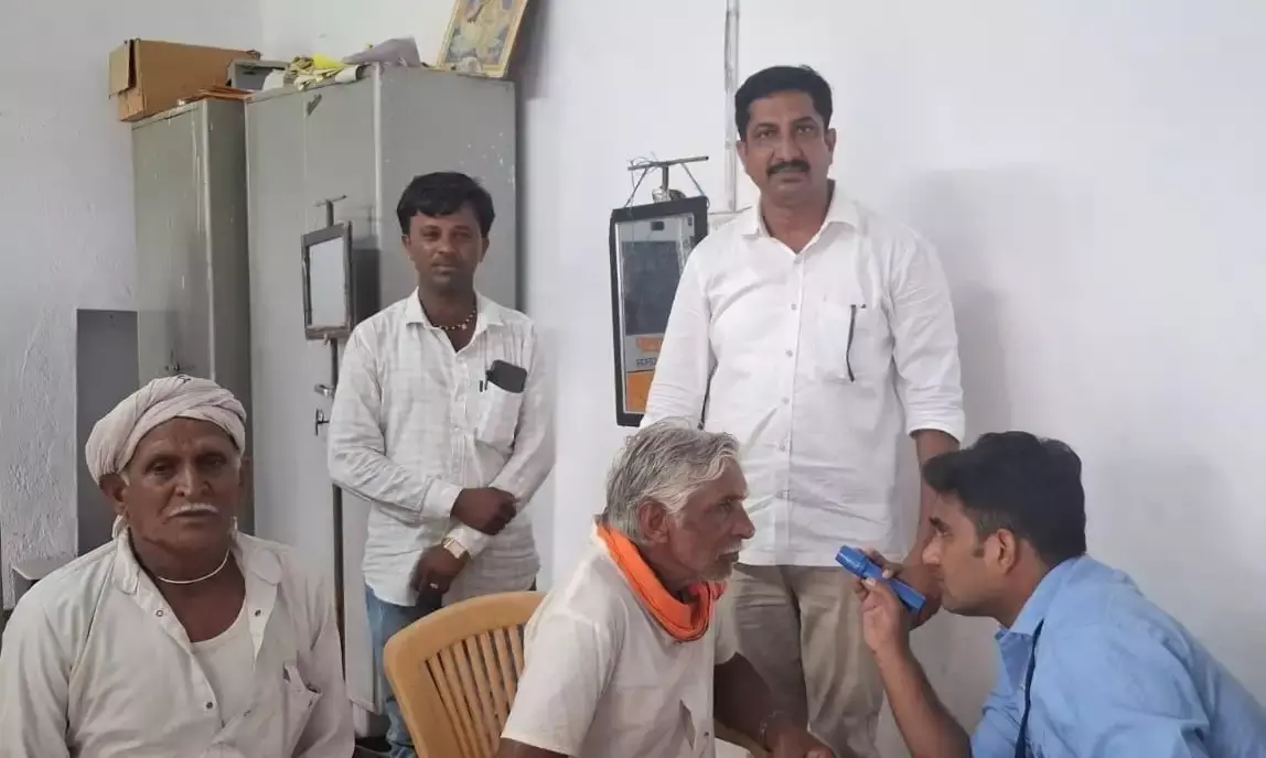 काँवलास में निशुल्क नेत्र लेंस प्रत्यारोपण शिविर का आयोजन