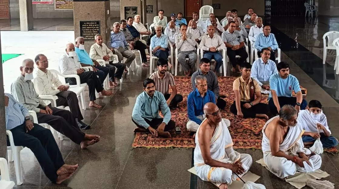 दुनिया के अधिकांश जीव मोह की नींद में सो रही है : जैनाचार्य रत्नसेन सूरीश्वर महाराज दुनिया के अधिकांश जीव मोह की नींद में सो रही है : जैनाचार्य रत्नसेन सूरीश्वर महाराज