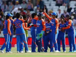 भारतीय महिला टीम ने इंग्लैंड को 97 रनों से हराया