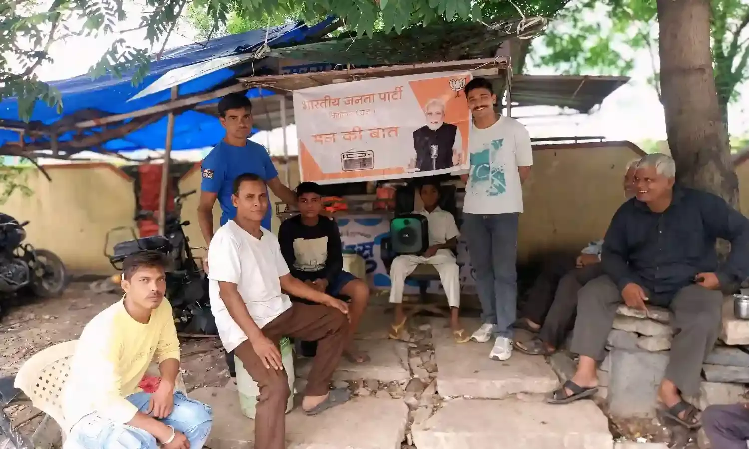 कार्यकर्ताओ ने सुनी 123वें संस्करण मे सुनी मोदी जी के मन की बात