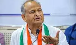 कांग्रेस की संविधान बचाओ रैली में गरजे नेता, गहलोत बोले- अंग्रेजों जैसी है भाजपा की नीति