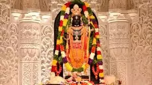 10 करोड़ से बने सोने के झूले पर विराजेंगे रामलला 10 करोड़ से बने सोने के झूले पर विराजेंगे रामलला