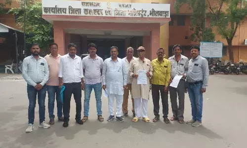 च‍िमनी ईंट भट्टा एस‍ोस‍िएशन ने राज्य सरकार से न्याय की आस को लेकर सीएम के नाम ज‍िला कलेक्‍टर को सौंपा ज्ञापन