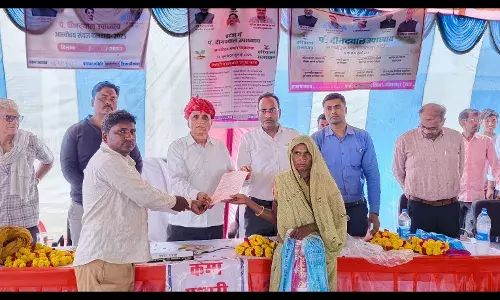 चिकित्सा विभाग द्वारा टी.बी.रोग से ग्रसित व्यक्तियों को 6 पोषण किट वितरण