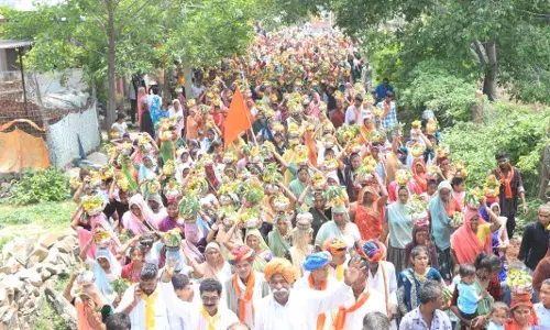 कांटी से रतिया बावजी तक निकली भव्य कलश यात्रा