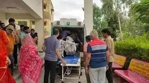 एओ ने विद्यालय में जाकर खुद को लगाई आग , गंभीर हालत में किया अजमेर रैफर एओ ने विद्यालय में जाकर खुद को लगाई आग , गंभीर हालत में किया अजमेर रैफर