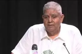 राजस्थान का पानी पीने वाला किसी के दबाव में काम नहीं करता, गहलोत के बयान पर बोले उपराष्ट्रपति धनखड़ राजस्थान का पानी पीने वाला किसी के दबाव में काम नहीं करता, गहलोत के बयान पर बोले उपराष्ट्रपति धनखड़