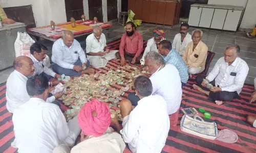 चंवरा का हनुमान जी के दान पात्र से 1.60 लाख की राशि निकली